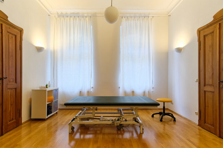 Unbenannt-1_0004_2024-12-04_Physiotherapie_Hohn_&_Weissgerber_035.jpg